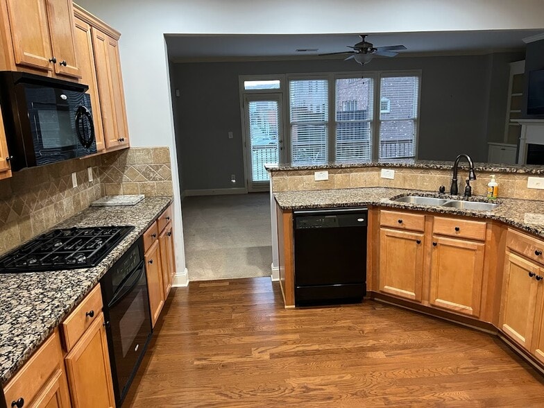 Kitchen Living room opens to deck - 424 Fieldview Way