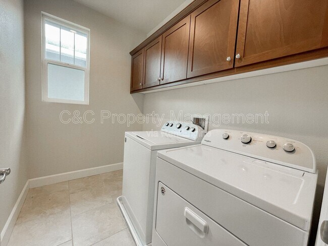 Building Photo - 581 Rosa Monte Wy