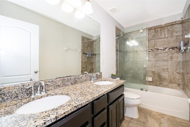 Building Photo - 3252 Toscana Dr