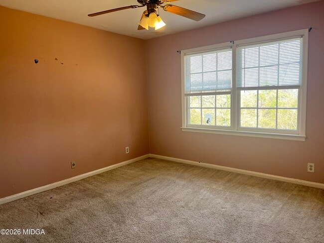 Building Photo - 853 Captain Kell Dr