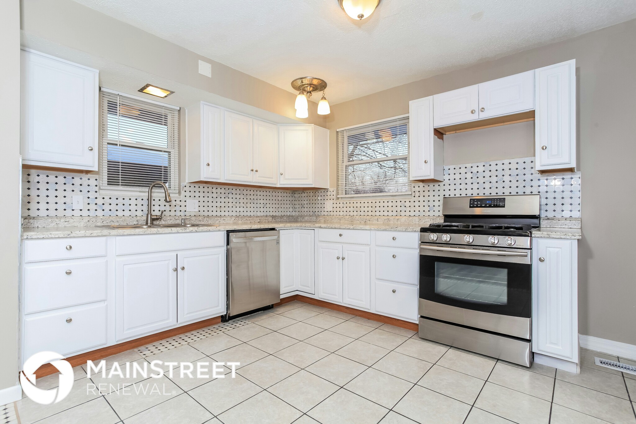 Building Photo - 614 S Sylvan Ave