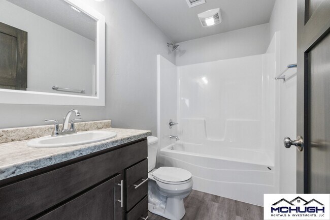 Building Photo - 3677 E Rubyred Dr