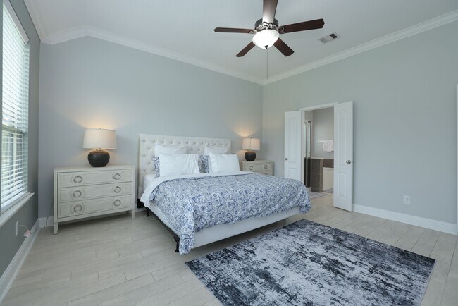 Building Photo - 19 Canterborough Pl