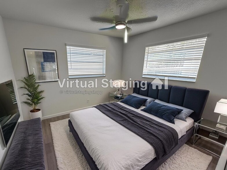 Building Photo - 800 SW 30th St