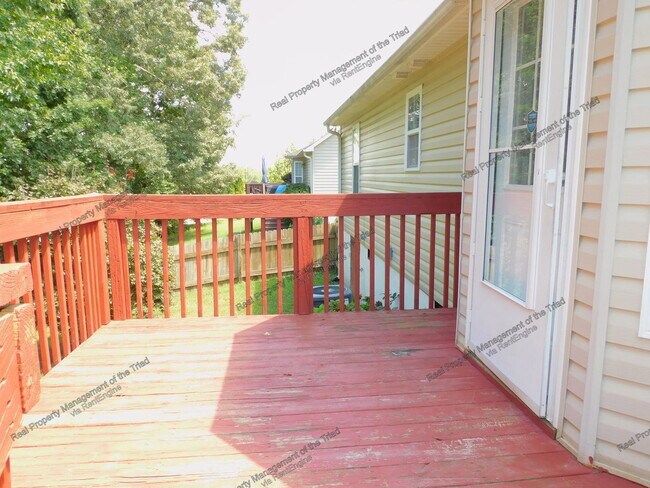Building Photo - 4720 Beckel Rd