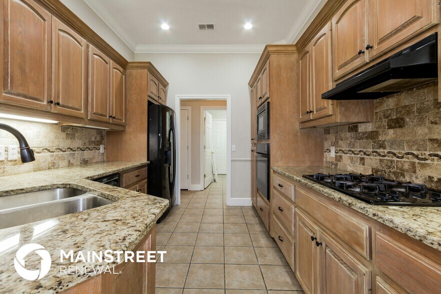 Building Photo - 17112 Bridle Ridge Cir