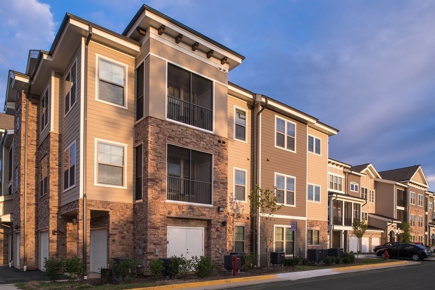 Silver Collection At Cosner Corner Fredericksburg, VA Apartment Finder