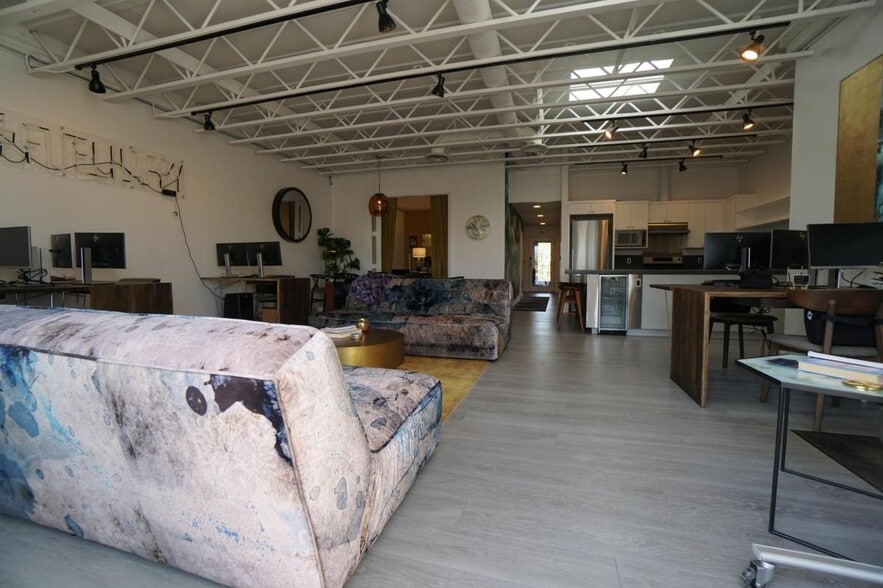 Building Photo - 1509 Abbot Kinney Blvd