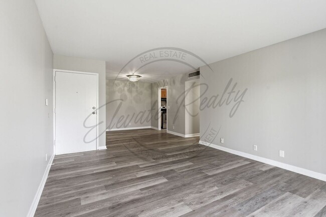 Building Photo - SPRING SPECIAL!! FIRST MONTH FREE on this Two Bedroom Condo, Garden Level with Washer/Dryer Hook ...