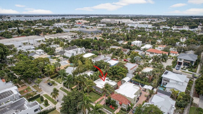 Building Photo - 616 Upland Rd