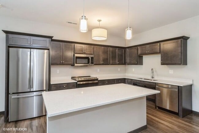 Building Photo - $1,250 | 1 Bedroom, 1 Bathroom Condo | Dog Friendly* | Sublease* | Available for an April 1st, 20...