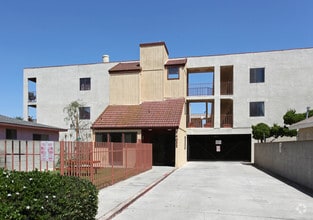 Building Photo - 14032 Doty, Hawthorne, CA 90250
