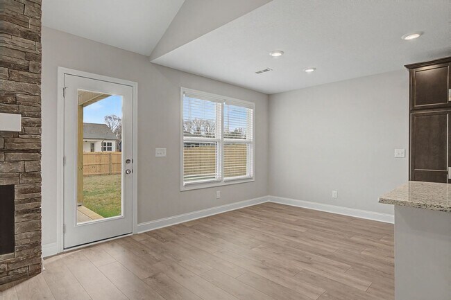 Building Photo - 199 Donegal Dr