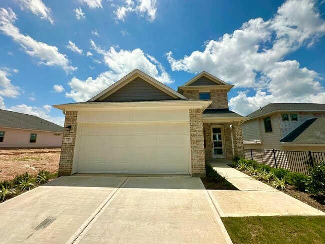 Building Photo - 12176 Ridge Top Dr