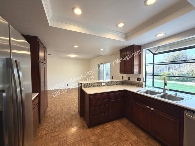 Building Photo - 4445 Via Santa Maria