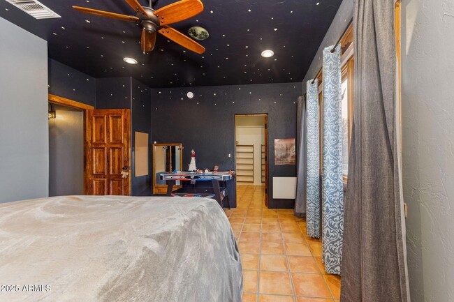 Building Photo - 1 Pinto Trail