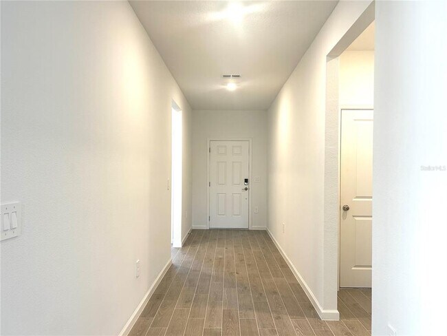 Building Photo - 6637 SW 89th Loop