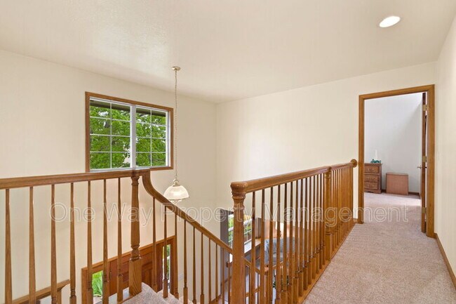 Building Photo - 508 Parkwood Dr