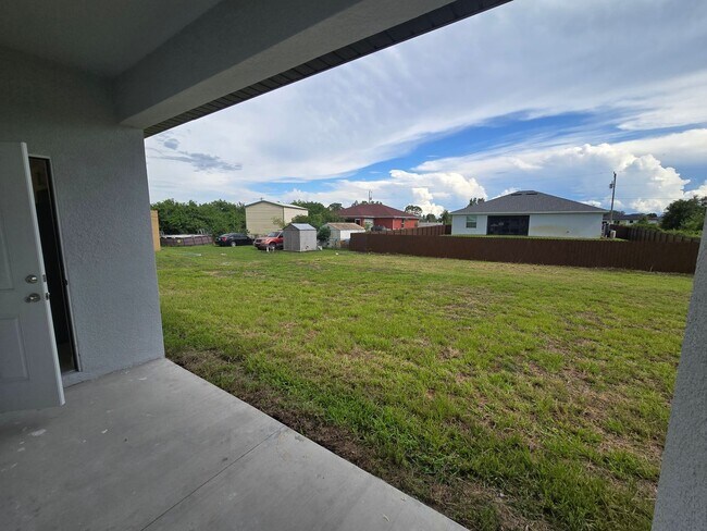 Building Photo - BRAND NEW CONSTRUCTION-3/2/1-MOVE IN READY