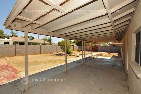 Building Photo - 1052 W Kilarea Ave