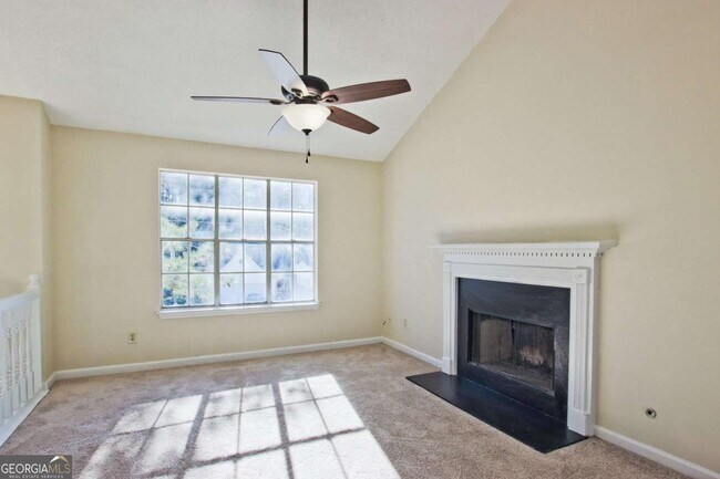 Building Photo - 3657 River Ridge Ct