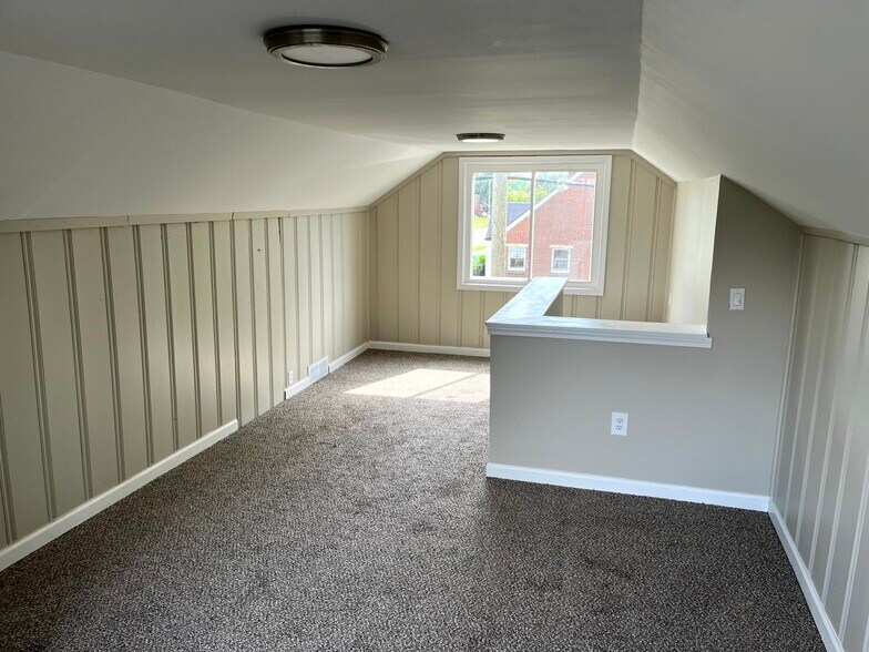 Building Photo - 18903 Freeland St