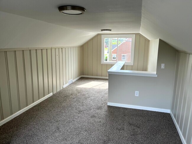 Building Photo - 18903 Freeland St