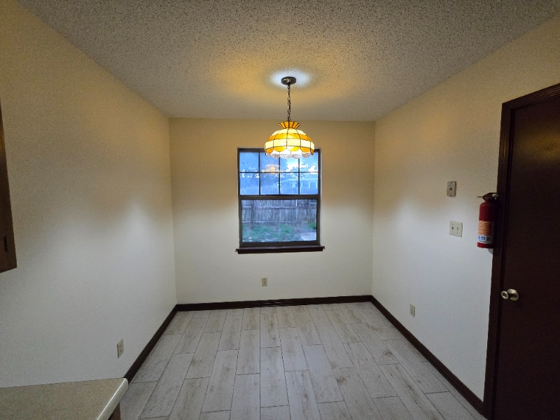 Building Photo - 199 Lakeside Ln