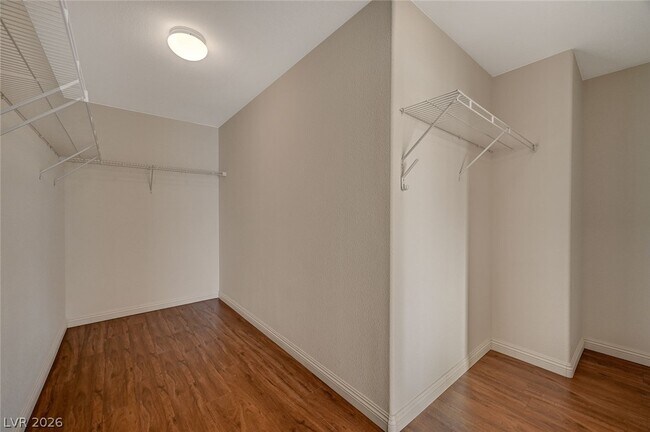 Building Photo - 121 Standing Stone St