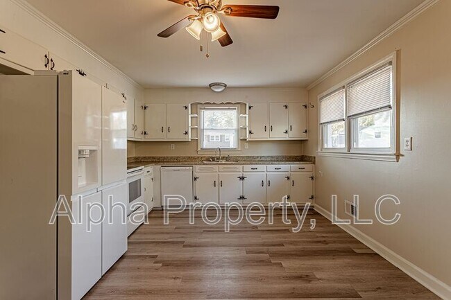 Building Photo - 101 Gary Ave