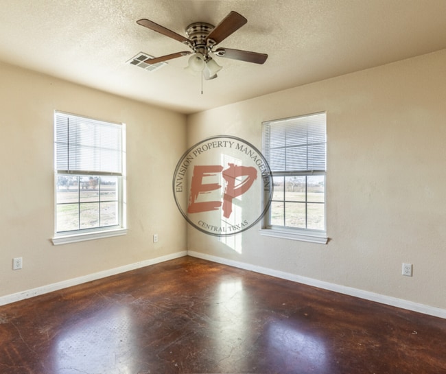 Building Photo - 2826 Jerry Mashek Dr