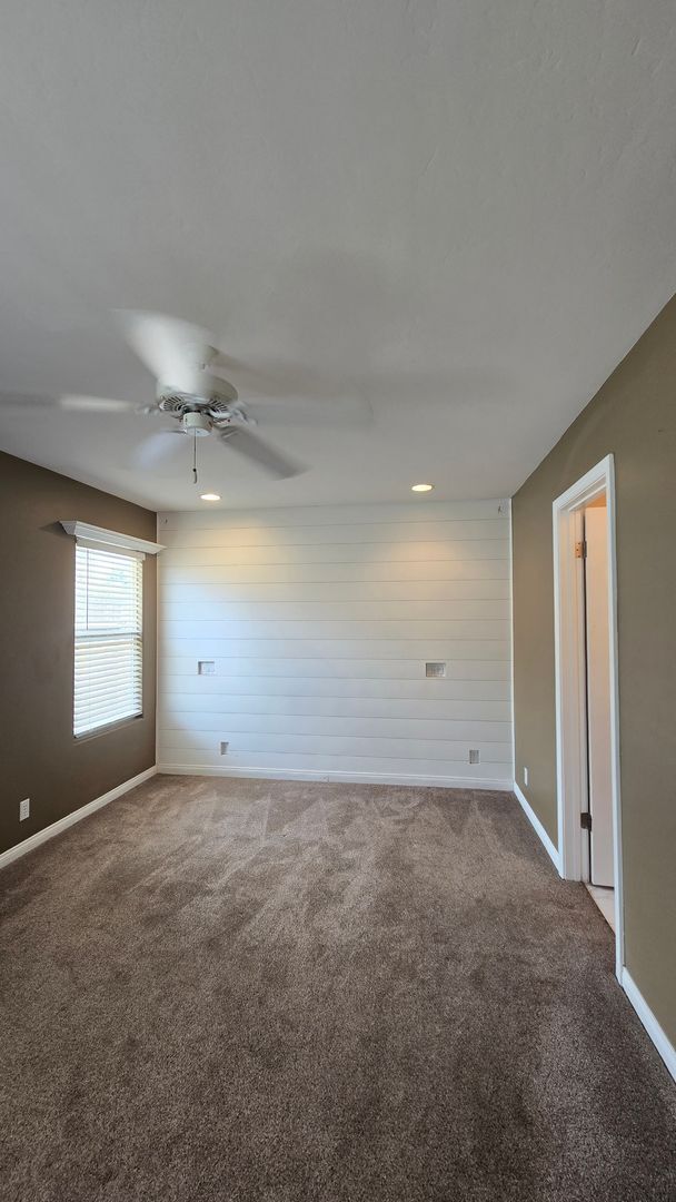 Building Photo - 10315 Cheyenne Dr