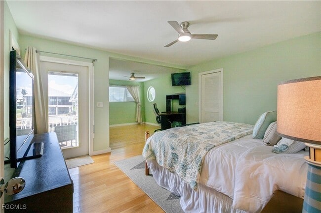 Building Photo - 2372 Baybreeze St