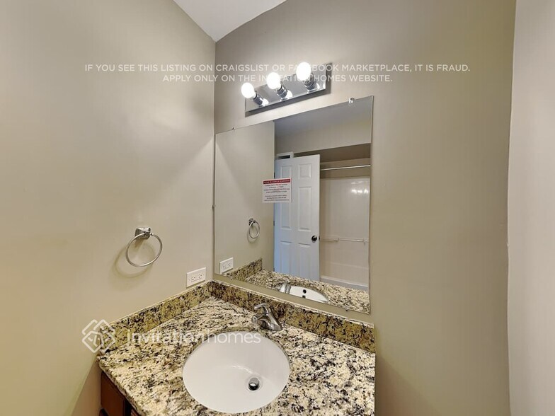 Building Photo - 159 E Timberlane Dr
