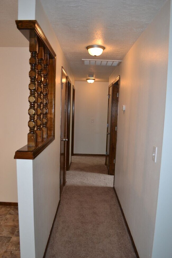 Building Photo - 489 Wormwood St SE