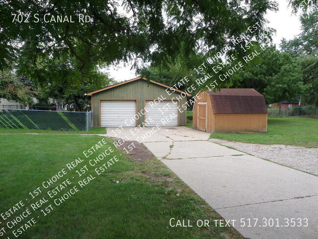 Building Photo - 2-BDR 1-BTH Duplex - West Lansing - Grand ...