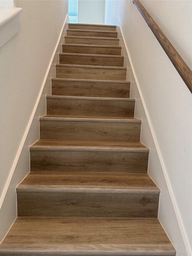 Building Photo - 22230 Dutch Oven Dr