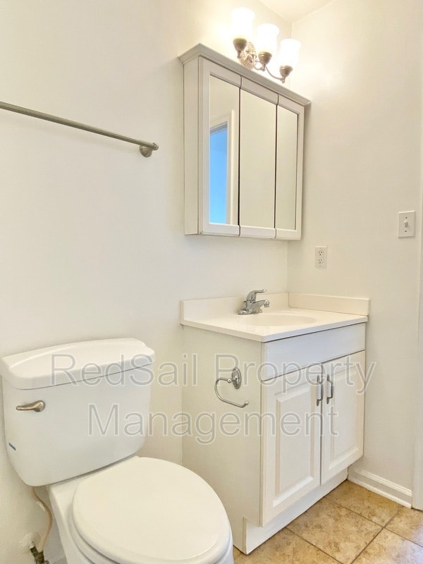 Building Photo - 1055 Still-Harbor Cir