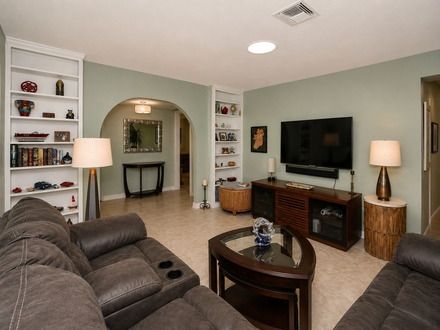 Building Photo - 2876 Captiva Dr