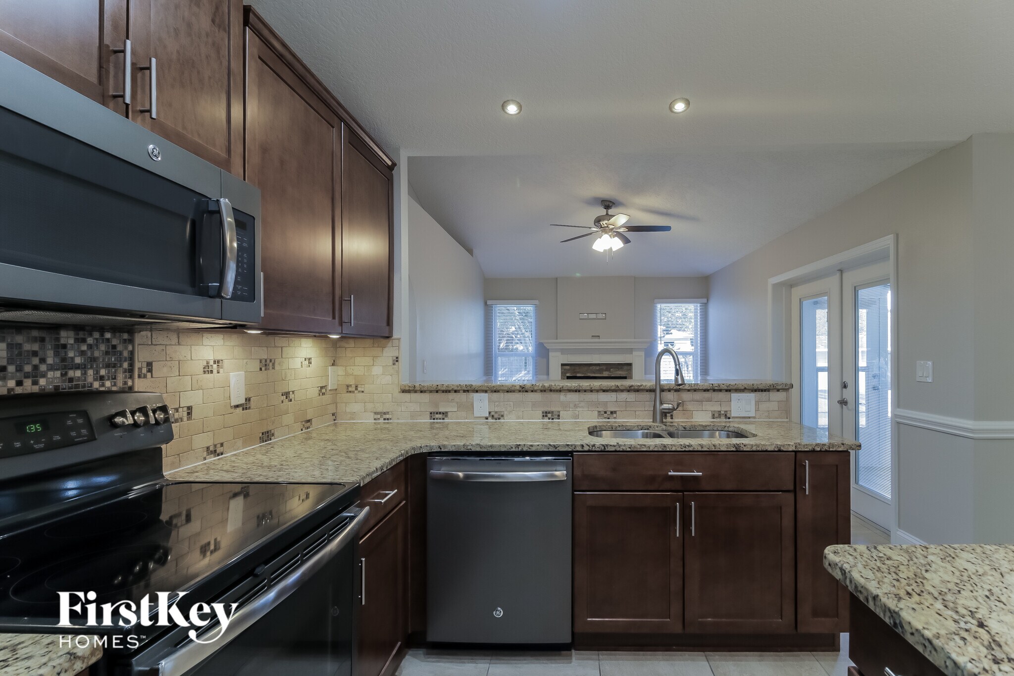 Building Photo - 6633 Emil Ave