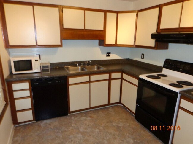 Building Photo - 7307 Bass Dr