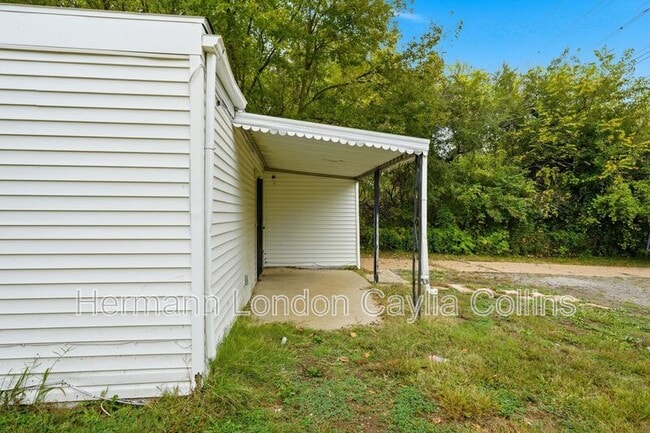 Building Photo - 1626 Nemnich Rd