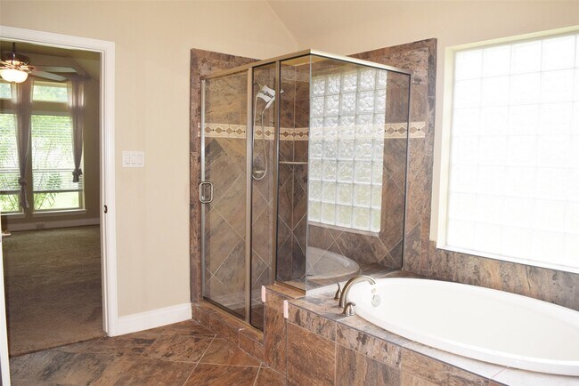 Building Photo - 5311 Wolfpen Ridge Ln