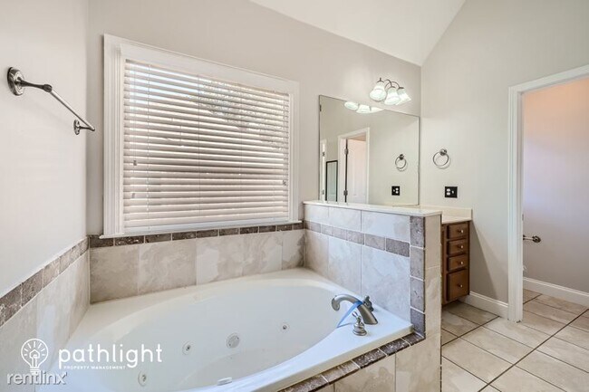 Building Photo - 5 br, 3 bath House - 2614 Dolostone Way UNIT