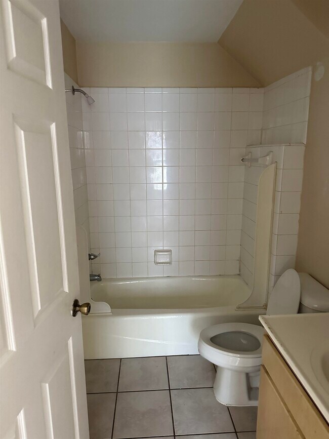 Building Photo - 2287 Hartsfield Way