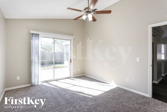 Building Photo - 6736 Newgate Cir E
