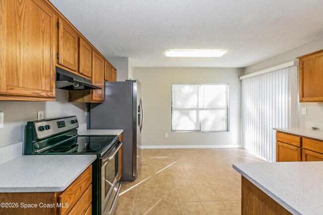 Building Photo - 1467 Dallam Ave NW