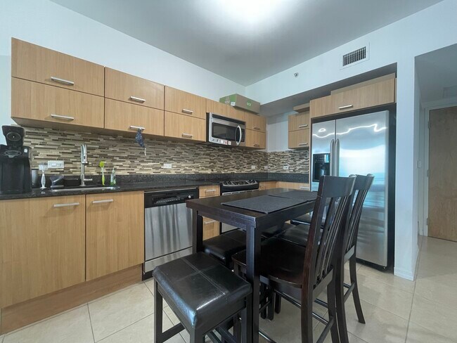 Building Photo - 350 S Miami Ave