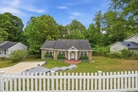 Building Photo - 28 Cherry Laurel Dr
