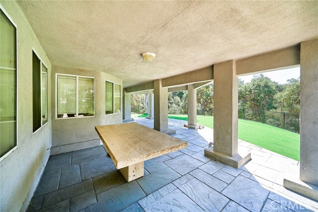 Building Photo - 1089 Village Dr